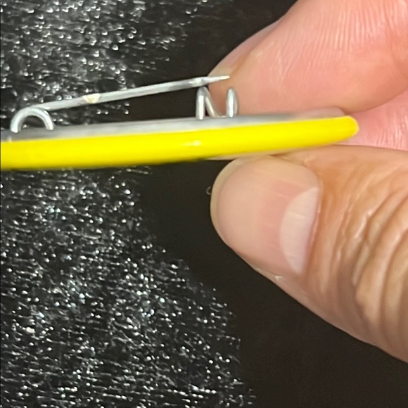 Vintage Bonton Yellow and Gray Cat Button - Picture 4 of 5